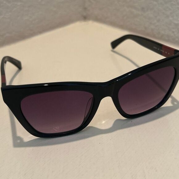 Longchamp Women\'s LO715S Cateye Frame Sunglasses Black Acetate Square Logo NWT main image 13